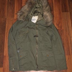 Cute American Eagle jacket. Fits a small!